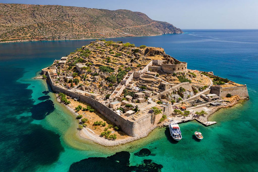 Екскурсії на човні на острові Спіналонга Крит